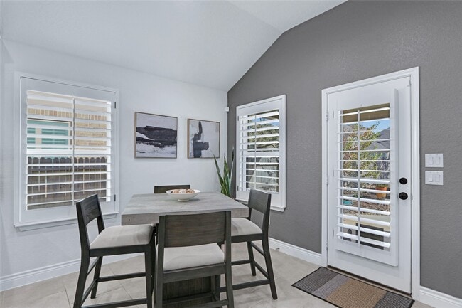 Building Photo - 2291 Oak Run Pkwy