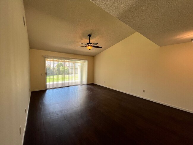 Building Photo - Nice Coronado II model home in Leisure Village 55+ Living