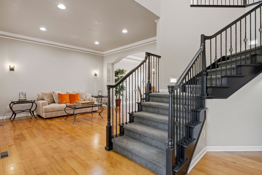 Building Photo - 6258 Oxford Peak Ct
