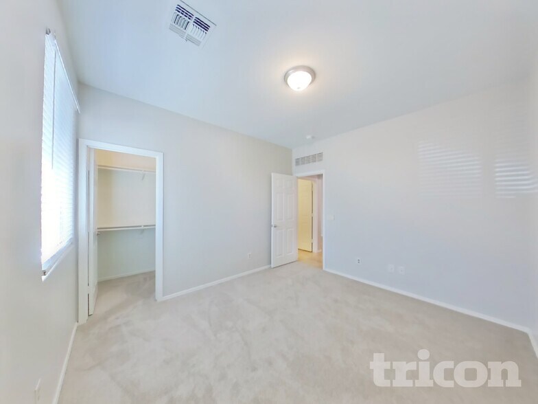 Building Photo - 43207 Lindgren Dr