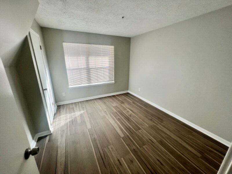 Building Photo - 13456 Lord Dunbore Pl