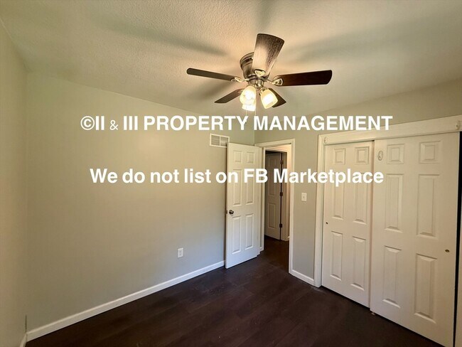 Building Photo - 403 S Mahaffie St