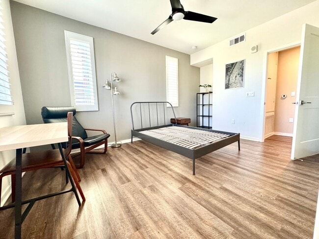 Building Photo - Contemporary 2 Bedroom 2 bath condo in the...