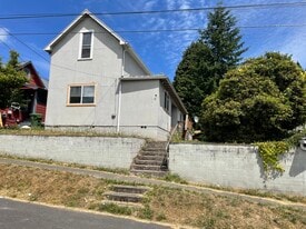 Building Photo - 350 NE 6th St
