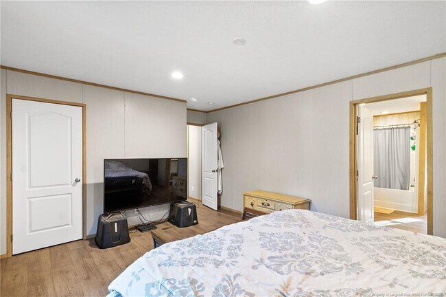 Building Photo - 7096 Monarch Dr