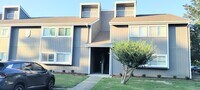 Building Photo - 10301 N Kings Hwy