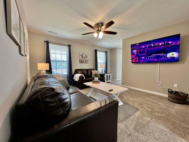 Building Photo - Brand New Home Walking distance to Spooky Nook