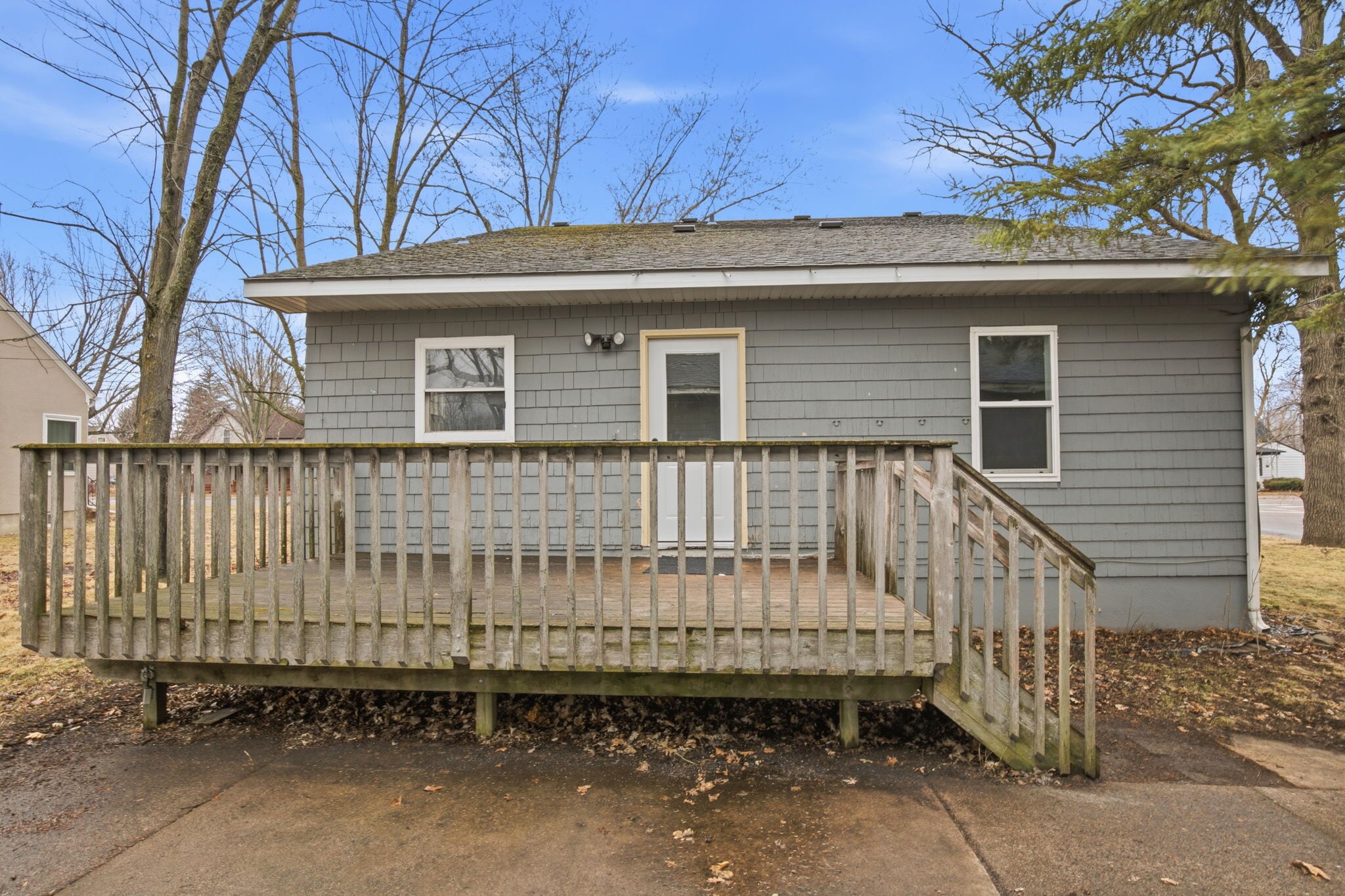 Building Photo - 355 Central Ave N