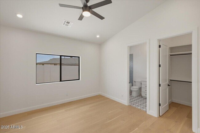 Building Photo - 6050 E Hollyhock St