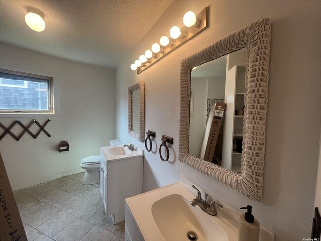 Building Photo - 85 Bungalow Ln