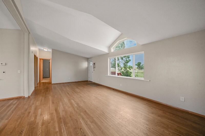 Building Photo - 5520 Coyote Ln