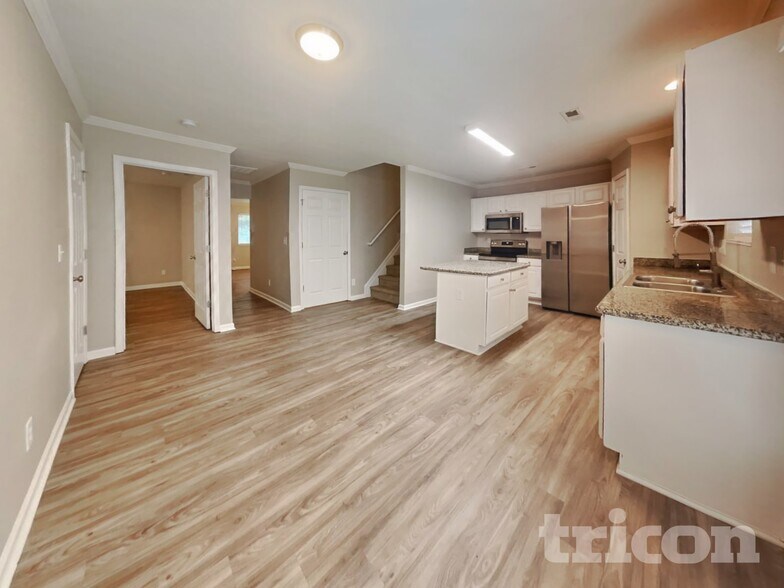 Building Photo - 314 Walnut Crossing Dr