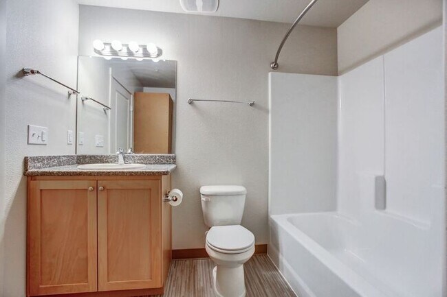 Building Photo - 245 SE 146th Ave