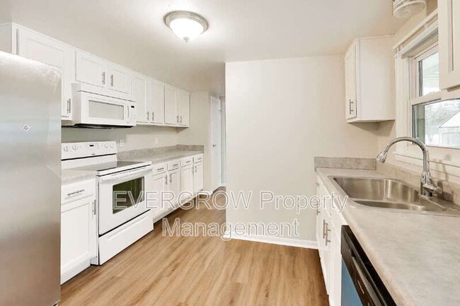 Building Photo - 4219 Varner Rd