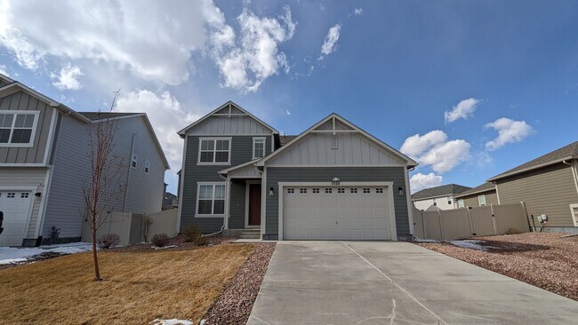 Building Photo - MODERN TWO STORY 3 BED/2.5 BATH WITH FENCE...