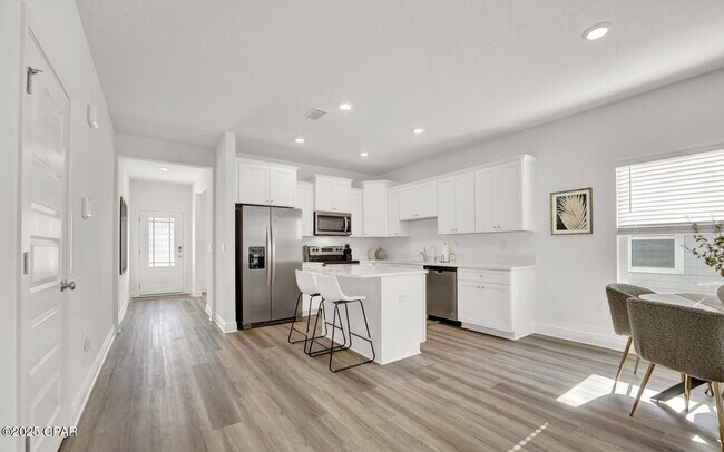 Building Photo - 118 Butler Cv