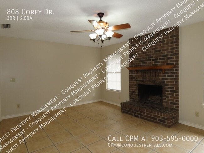 Building Photo - 808 Corey Dr