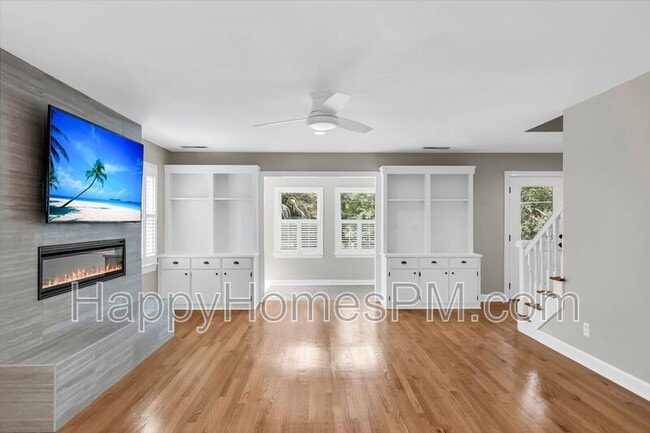 Building Photo - 236 Bayview Drive