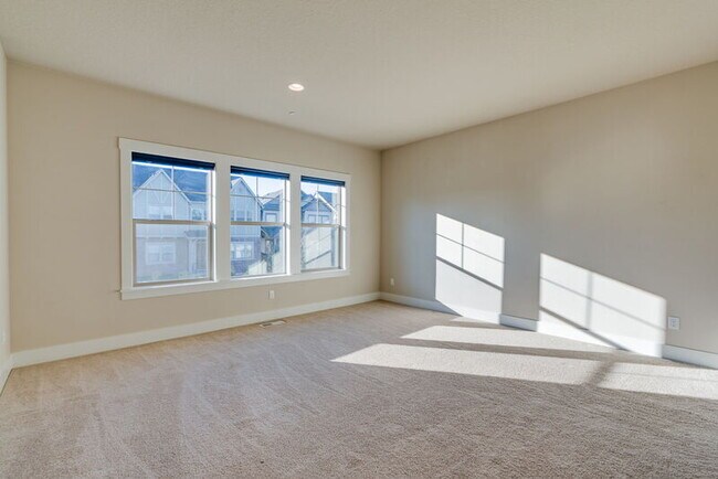 Building Photo - 11741 SW Barcelona St