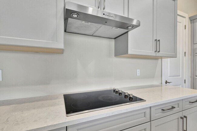 Building Photo - 11953 SW Vano Wy