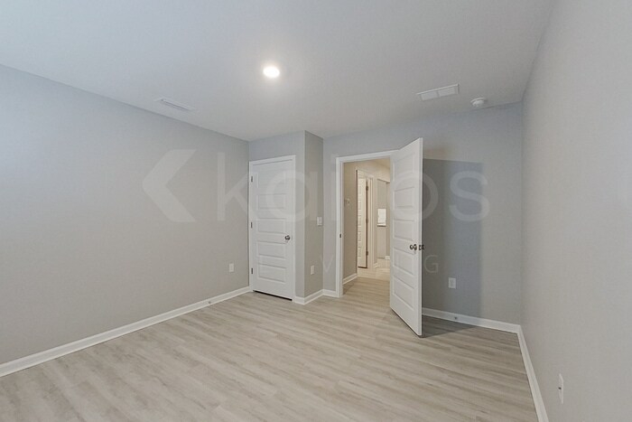 Building Photo - 4628 Malay Cir