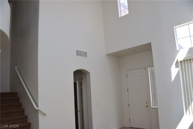 Building Photo - 9493 Grove Ridge Ave