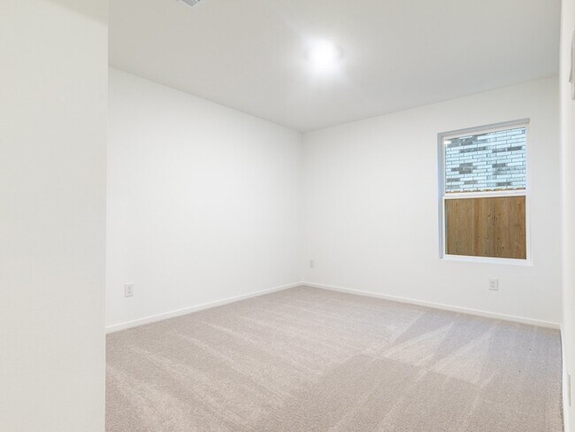 Building Photo - 31406 Pratola Serra Cir