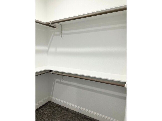 Building Photo - 7710 Darnay Dr