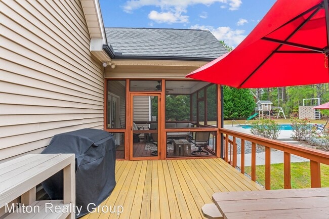 Building Photo - 4 br, 2.5 bath House - 245 Brae Drive