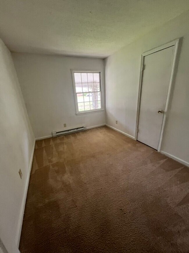 Building Photo - 3626 Holts Chapel Rd