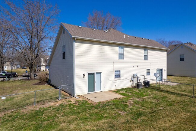 Building Photo - 4306-4308-4308 Cheryl Ct