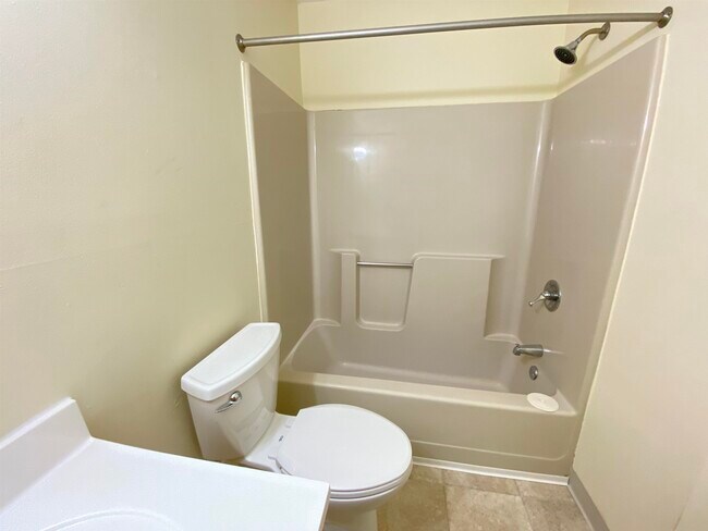 Building Photo - 171 Eastern Ave