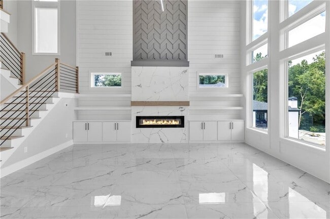 Building Photo - 3671 Hamilton Mill Rd