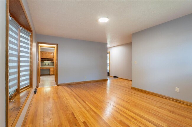 Building Photo - Brick Ranch