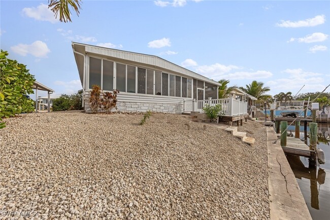 Building Photo - 4685 Kahlua Ln