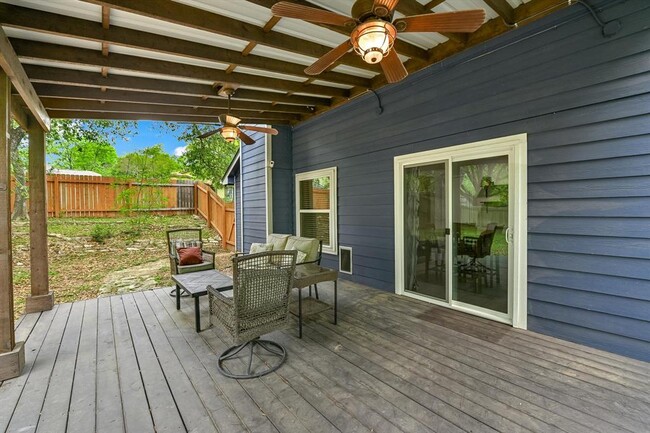 Building Photo - 1407 Atterbury Ln