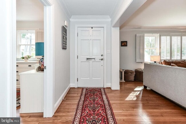 Building Photo - 3061 N Oakland St