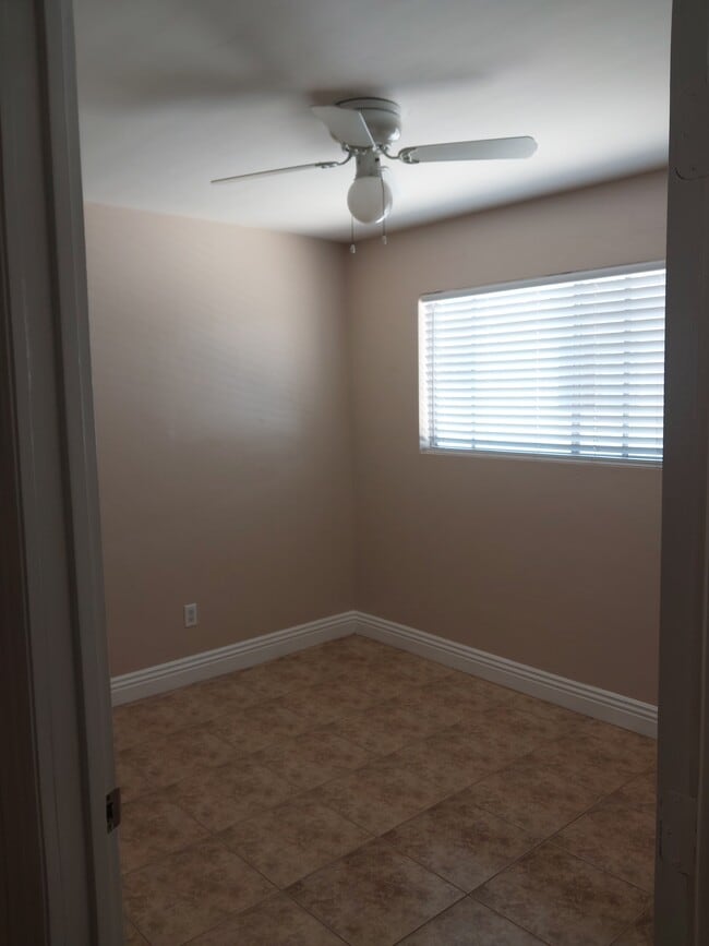 Building Photo - Casselman Apartments