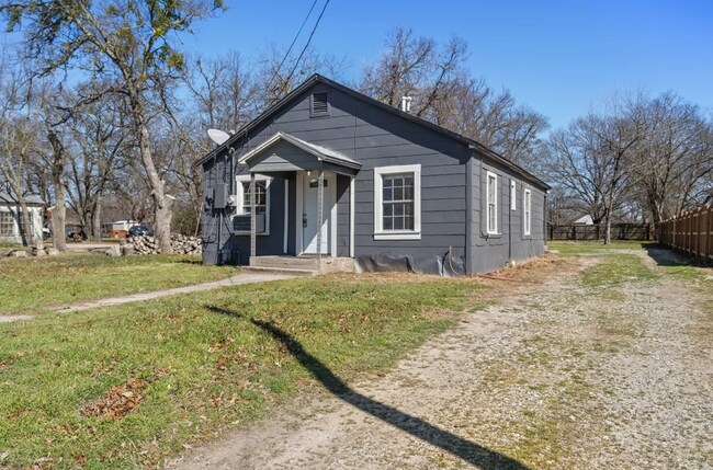 Building Photo - 1312 S Grand Ave