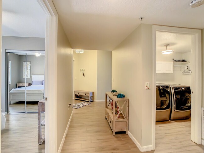 Building Photo - 1851 Jimmy Buffett Mem Hwy