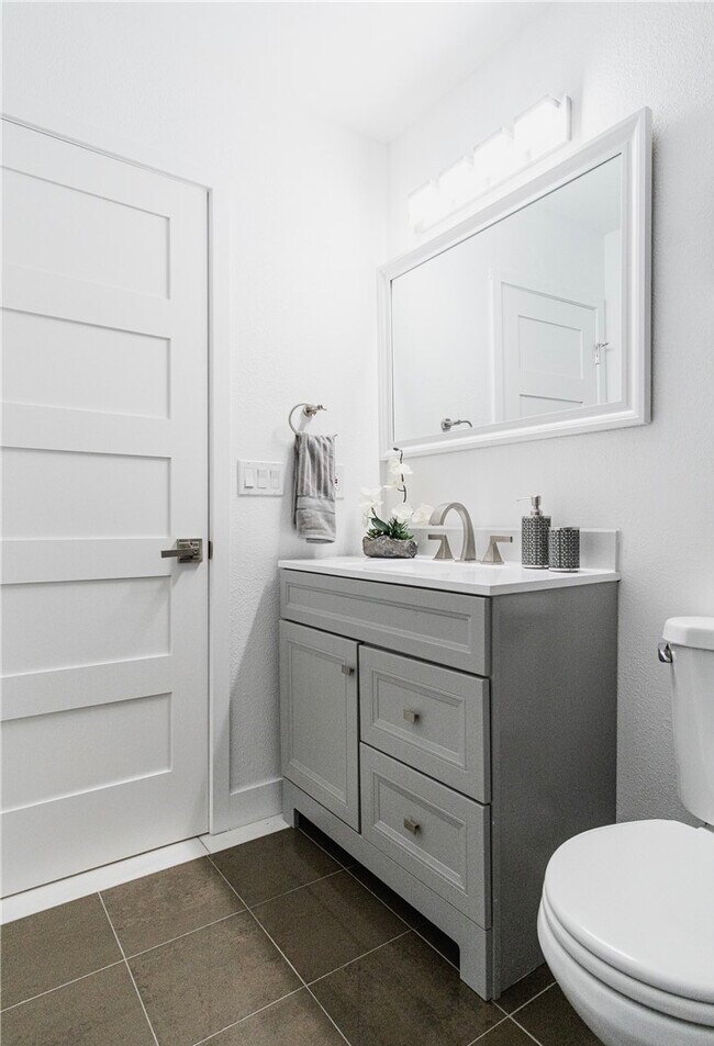 Building Photo - 9250 15th Ave SW