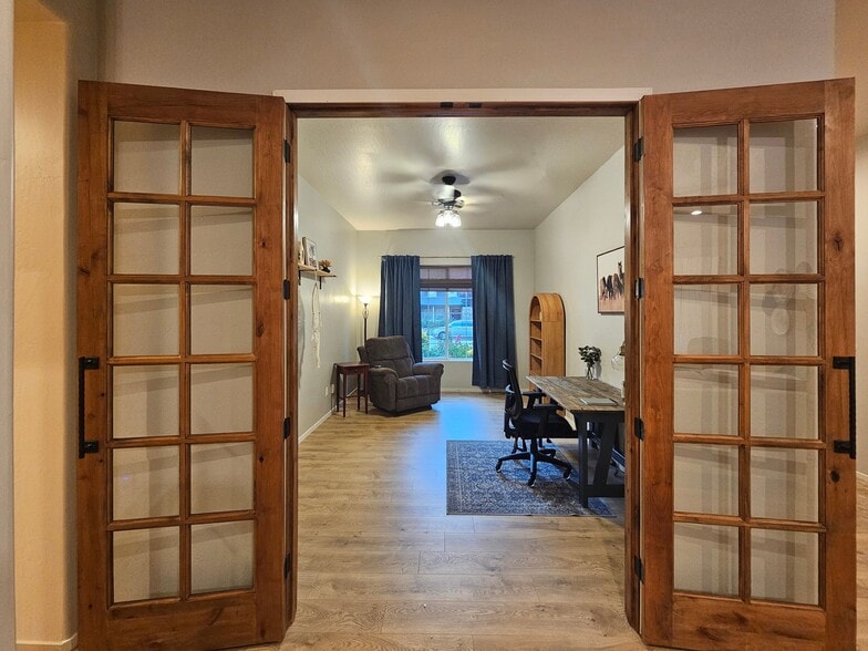 Building Photo - 1304 Tara Ct