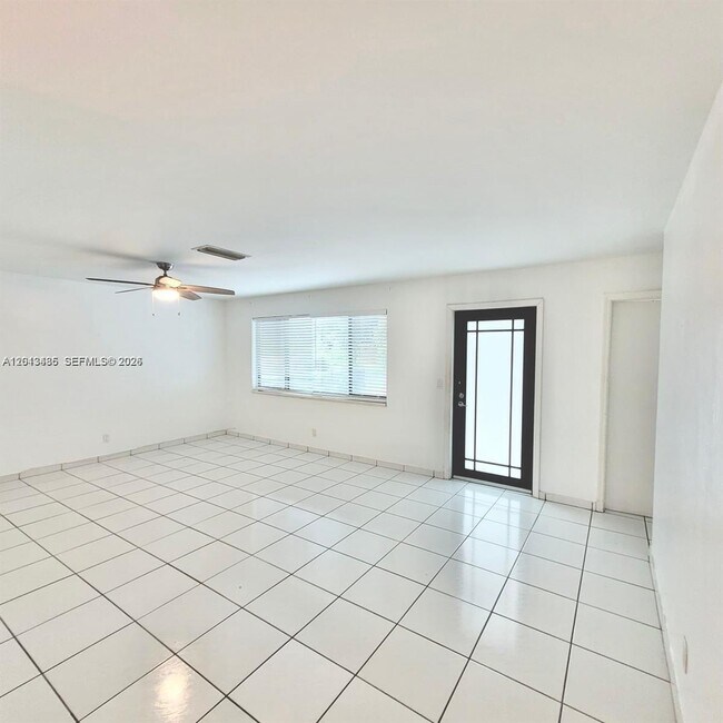 Building Photo - 6730 Charleston St