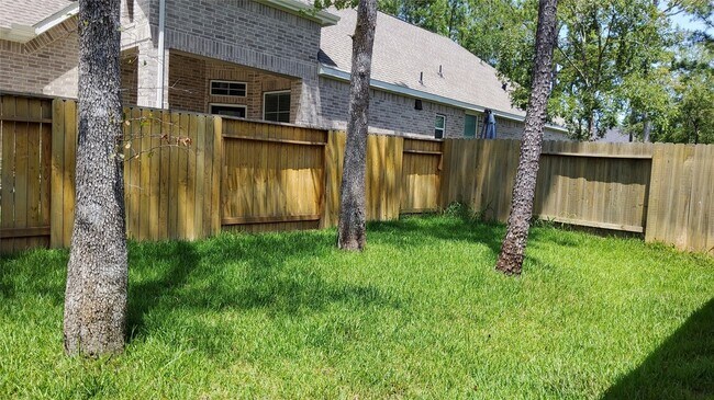 Building Photo - 305 Rise Ln