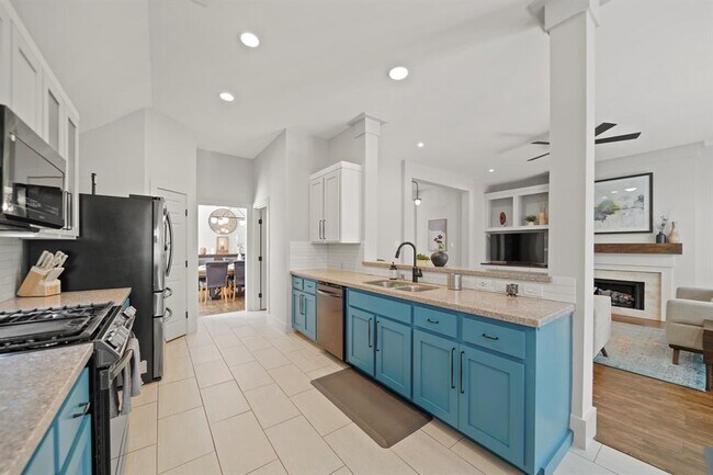 Building Photo - 3718 Paigewood Dr