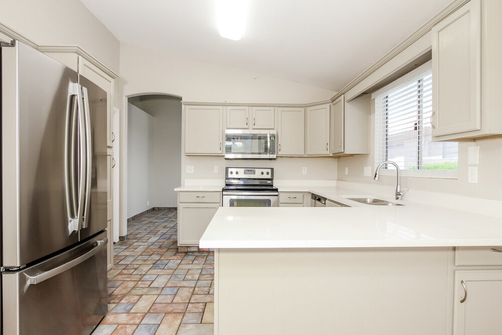 Building Photo - 1310 N Blackstone Dr