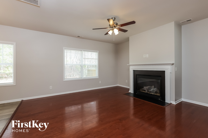 Building Photo - 2927 Cherrybark Dr