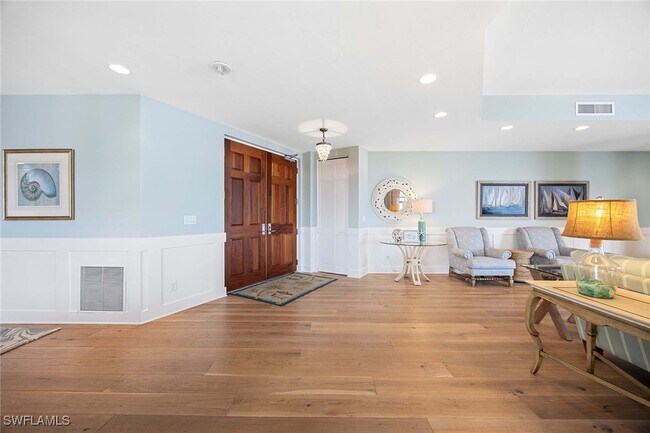 Building Photo - 930 Cape Marco Dr