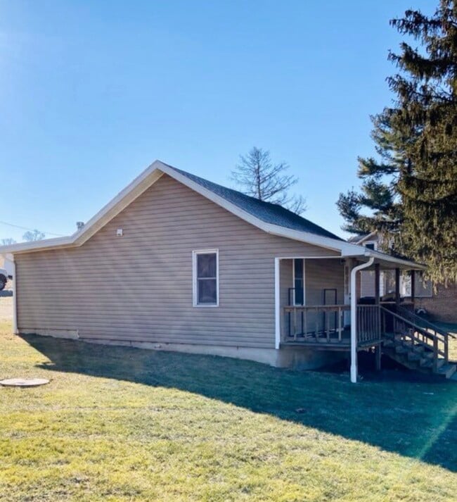 Building Photo - 314 Goram Rd