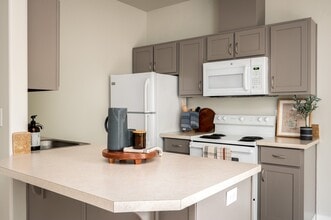 Building Photo - Leverich Apartments